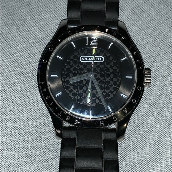 Black Coach Watch . - Picture 1 of 4